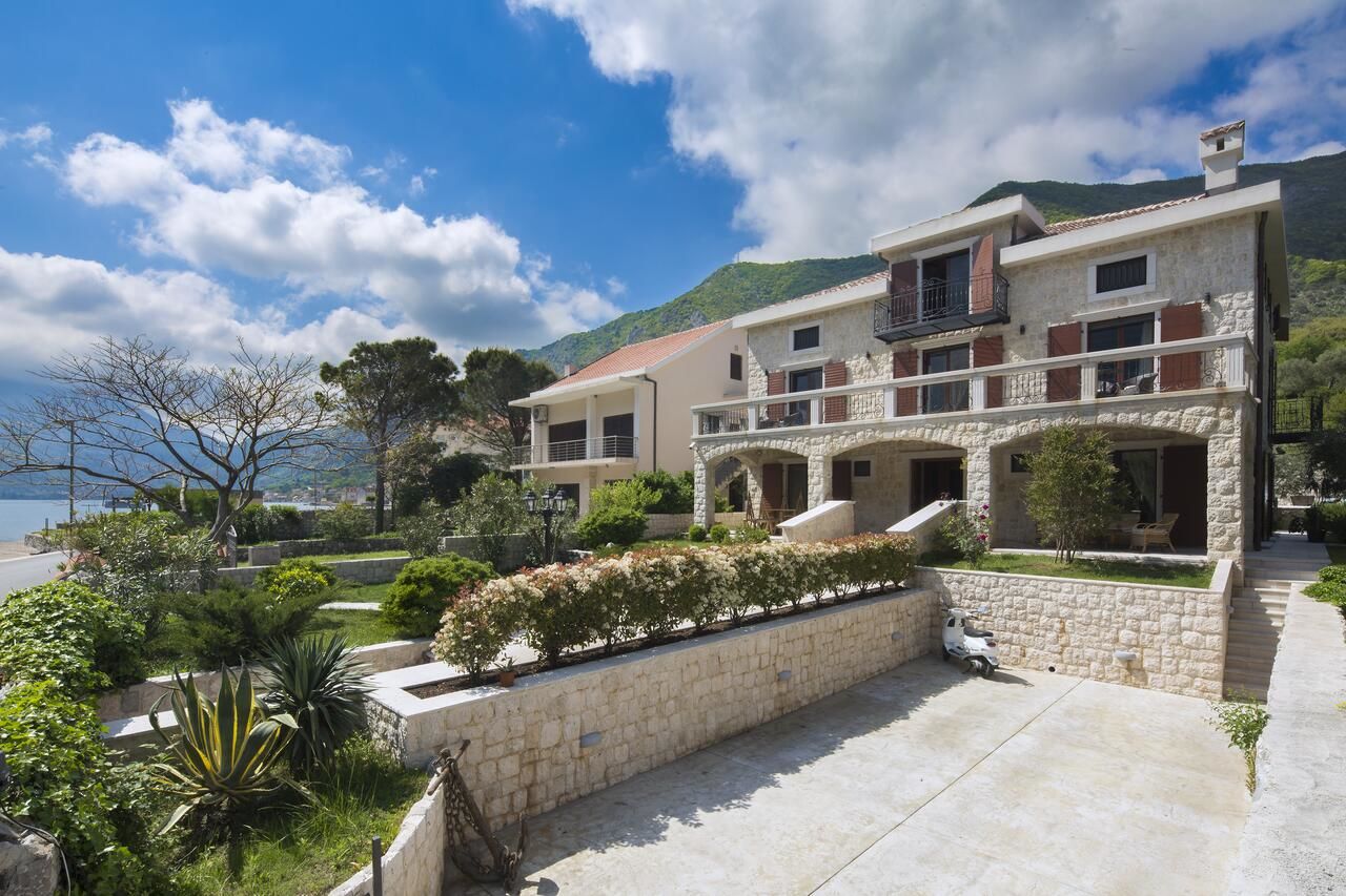 Гостевой дом Palazzo Banicevic Luxury Rooms Котор-30