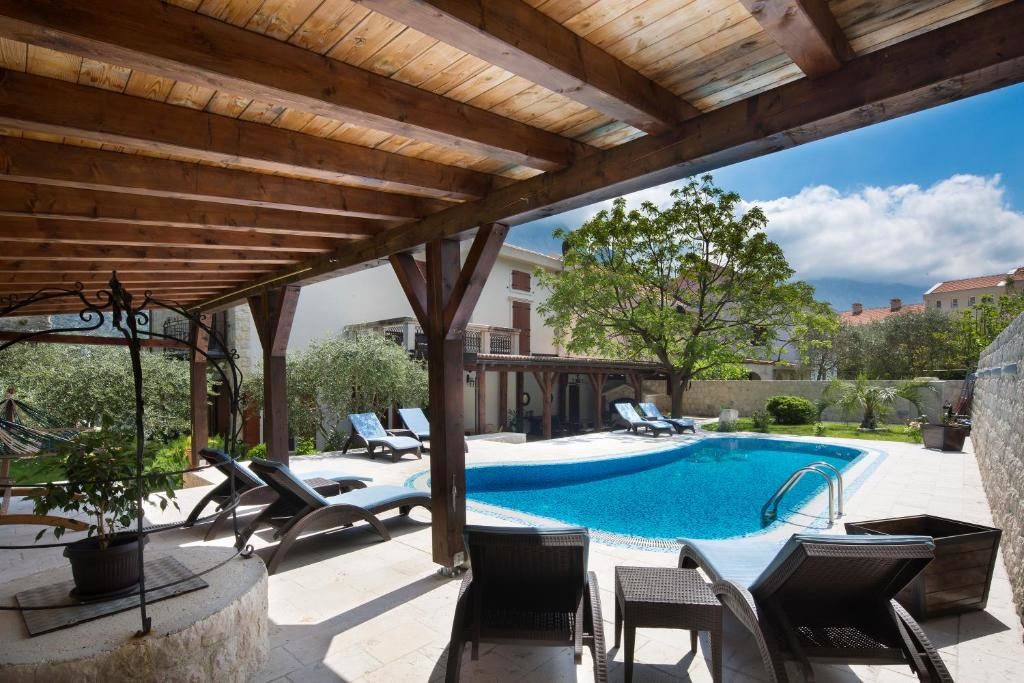 Гостевой дом Palazzo Banicevic Luxury Rooms Котор
