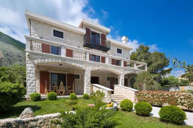 Гостевой дом Palazzo Banicevic Luxury Rooms Котор-88